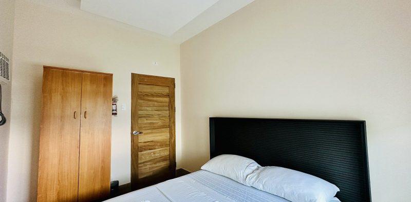 economy-room-02